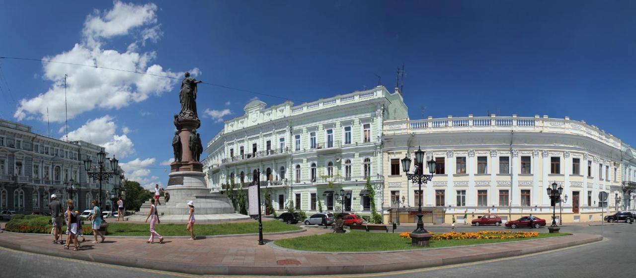 Center Of Odessa. Comfortable 2 *